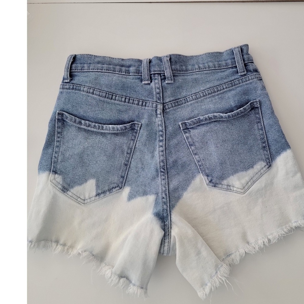 Celebrity Pink Two Tone Dip Dye Denim High Rise Frayed Hem Blue White 3/26 - Picture 2 of 7